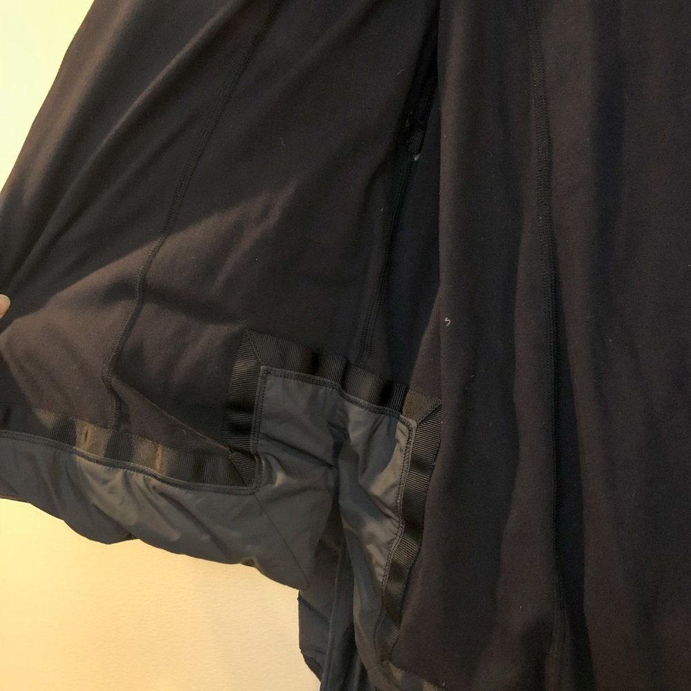 Lululemon Down To The Studio Grey Wrap Puffer Coat Women's Small - Picture 8 of 9